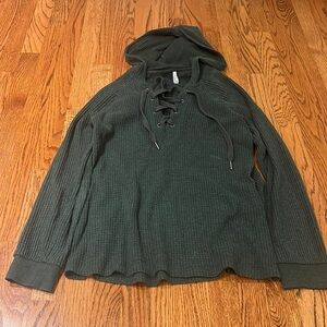 Z Supply Woman’s Green Hooded Tie Up Sweater Size L